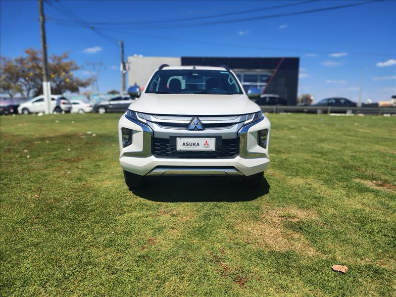  L200 TRITON  2.4 16V Turbo Sport HPE CD 4X4 5