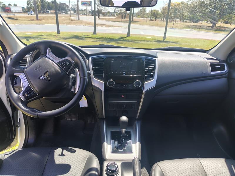  L200 TRITON  2.4 16V Turbo Sport HPE CD 4X4 8