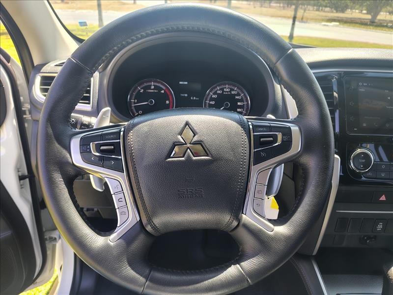  L200 TRITON  2.4 16V Turbo Sport HPE CD 4X4 10