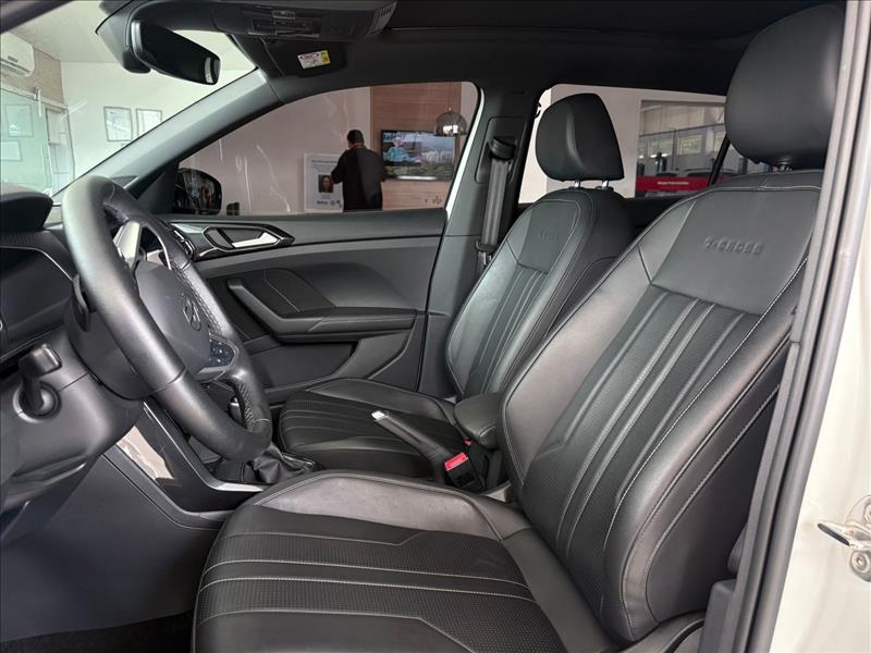  T-CROSS  1.4 250 TSI Highline 8