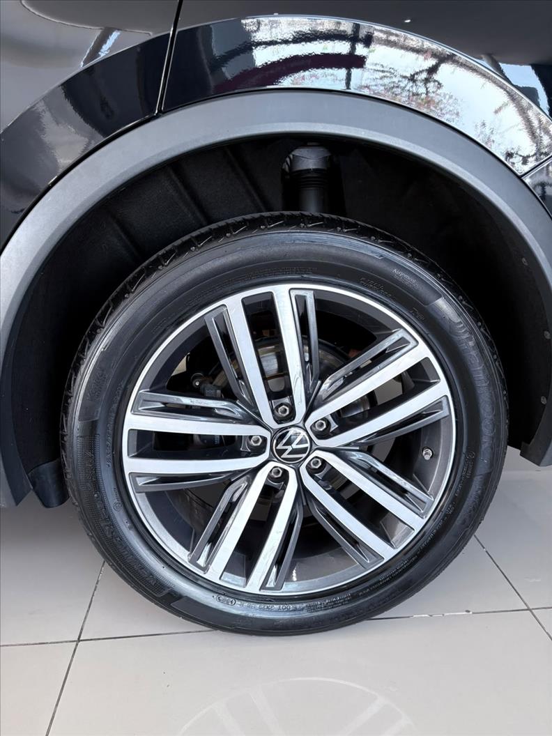  TIGUAN  2.0 300 TSI Allspace R-line 17
