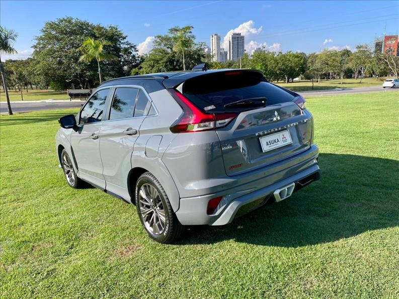  ECLIPSE CROSS  1.5 Mivec Turbo Hpe-s S-awc 3