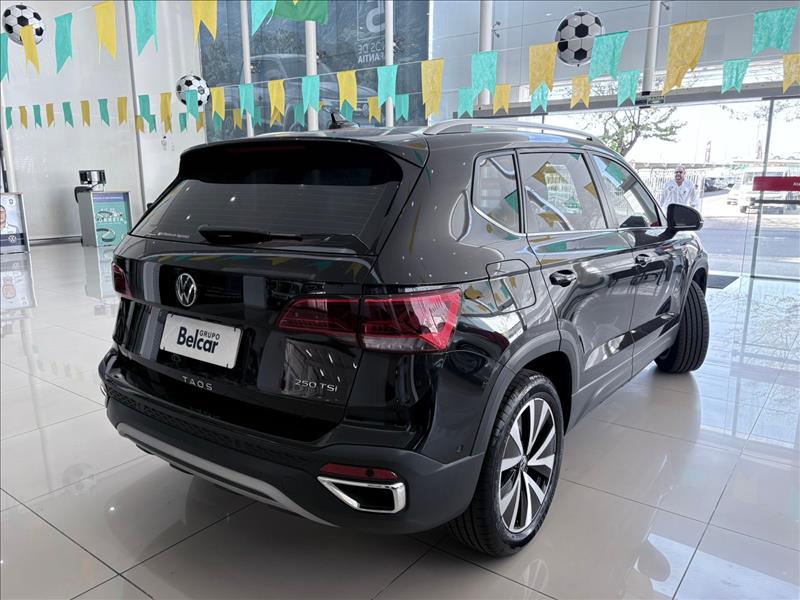  TAOS  1.4 250 TSI Highline 1