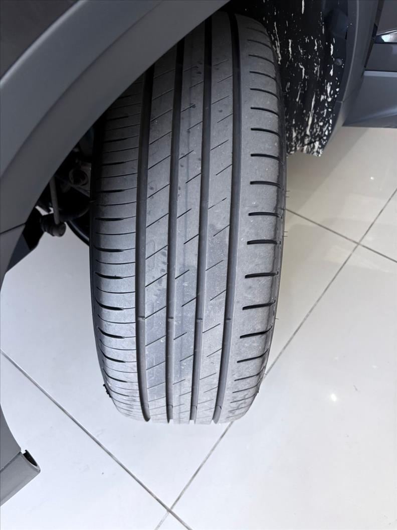  TAOS  1.4 250 TSI Highline 16
