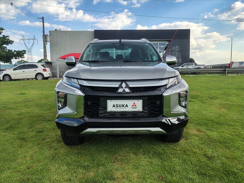  L200 TRITON  2.4 16V Turbo Sport Hpe-s CD 4X4 5