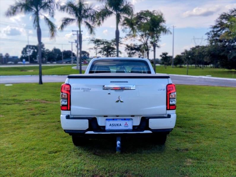  L200 TRITON  2.4 16V Turbo Sport HPE CD 4X4 2