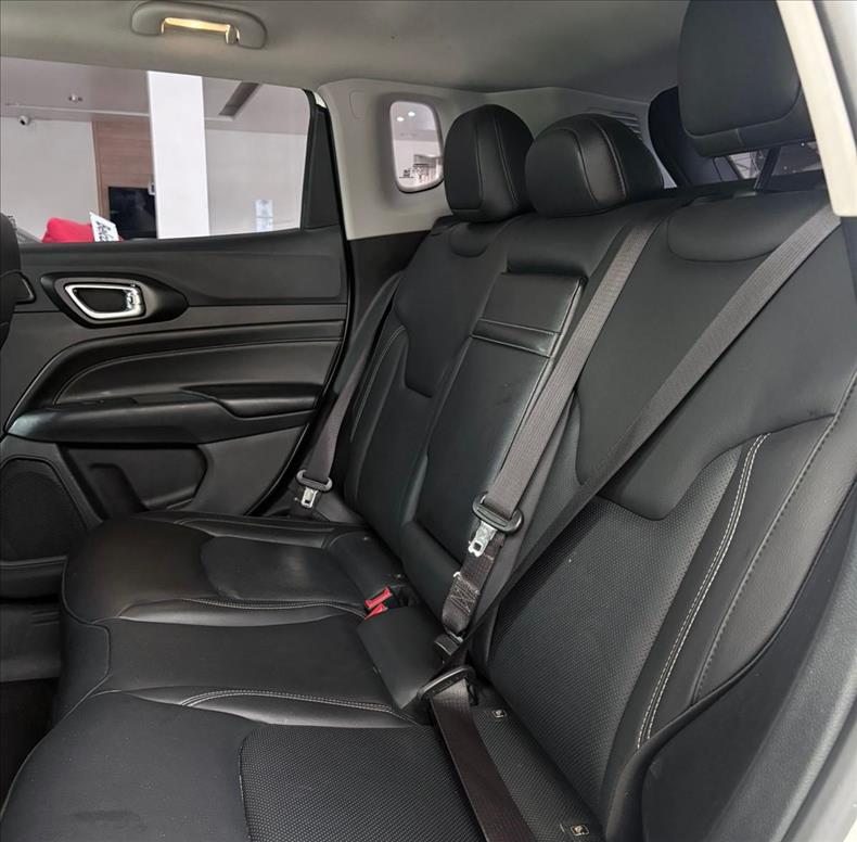  COMPASS  1.3 T270 Turbo Longitude 9