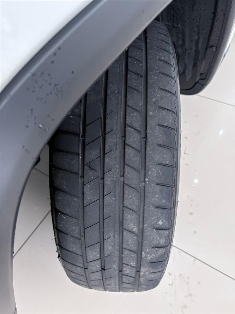  COMPASS  1.3 T270 Turbo Longitude 16