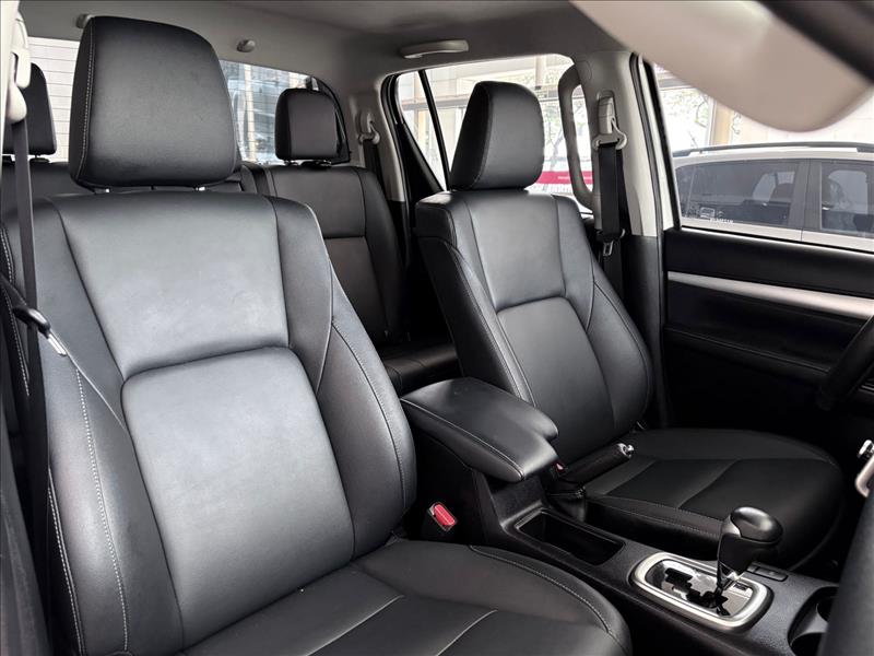  HILUX  2.8 D-4d Turbo CD SRV 4X4 6