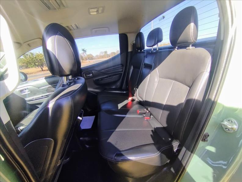  L200 TRITON  2.4 16V Turbo Sport Savana CD 4X4 