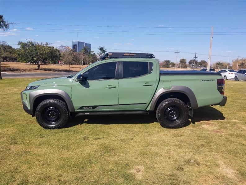  L200 TRITON  2.4 16V Turbo Sport Savana CD 4X4 