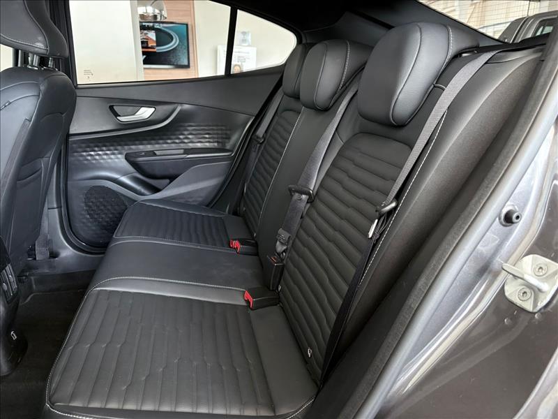  FASTBACK  1.0 Turbo 200 Impetus 8