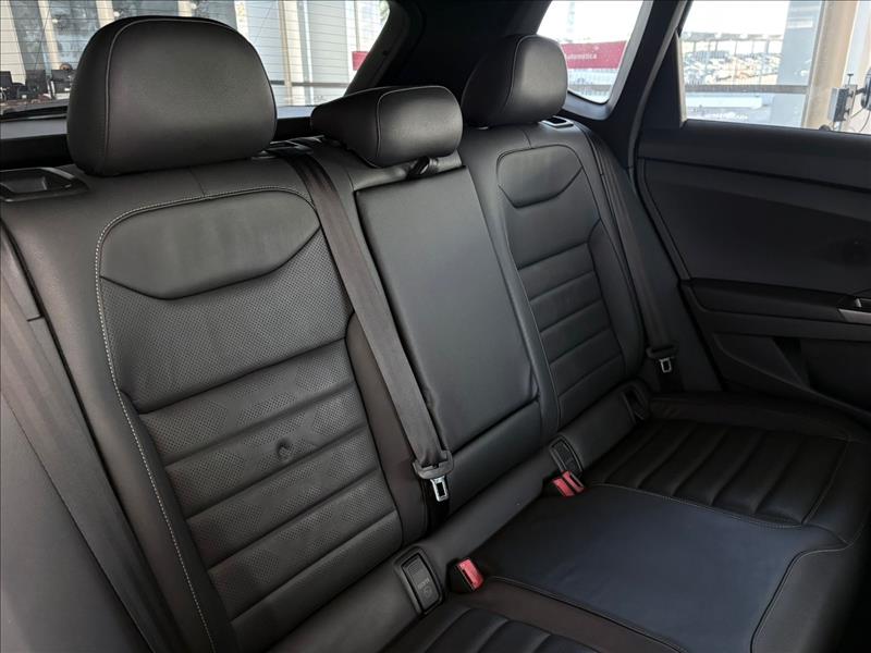  TAOS  1.4 250 TSI Highline 7