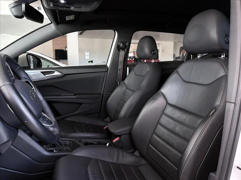  TAOS  1.4 250 TSI Highline 8