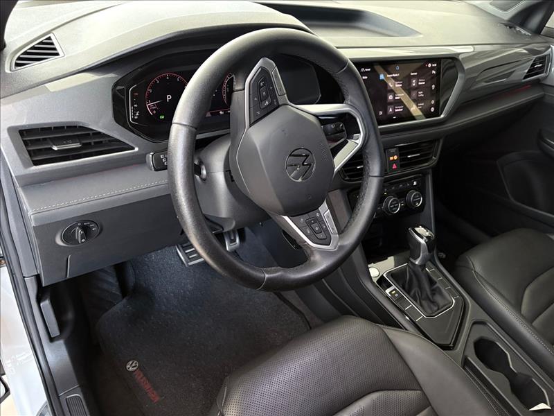  TAOS  1.4 250 TSI Highline 13