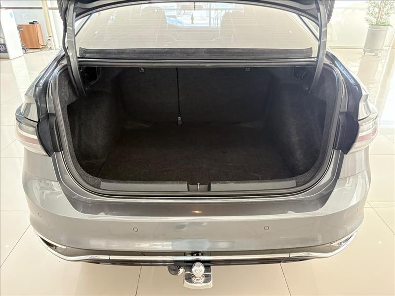  VIRTUS  1.0 200 TSI Highline 14