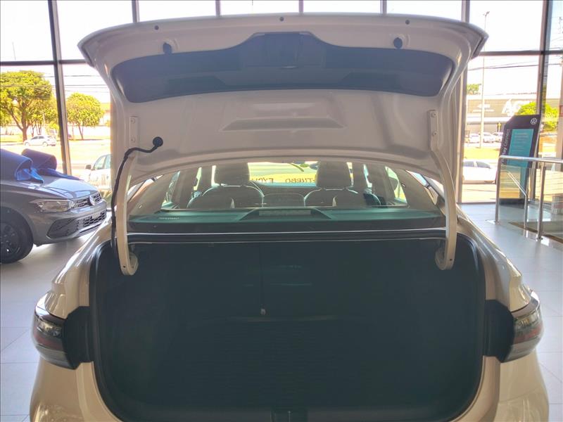  VIRTUS  1.4 250 TSI Exclusive 14