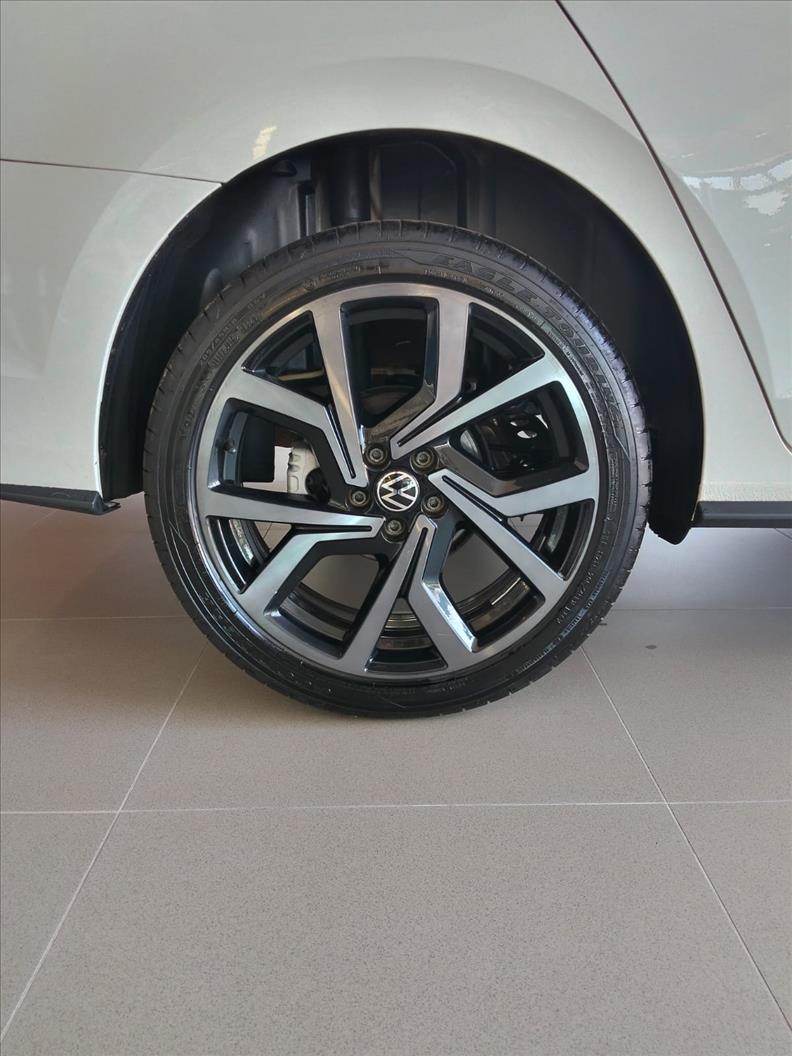  VIRTUS  1.4 250 TSI Exclusive 17