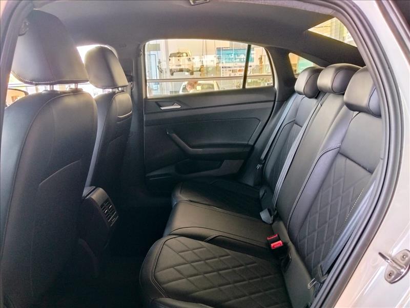  VIRTUS  1.4 250 TSI Exclusive 9