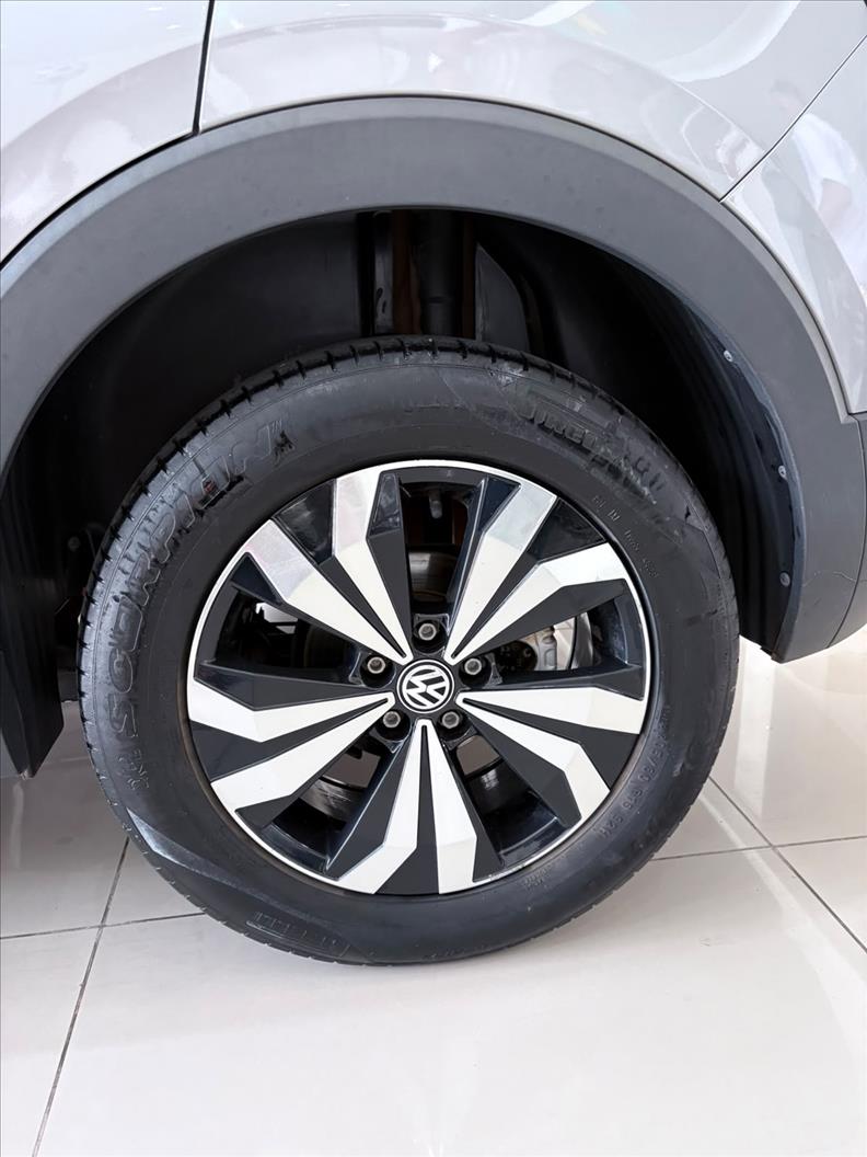  T-CROSS  1.0 200 TSI Sense 17