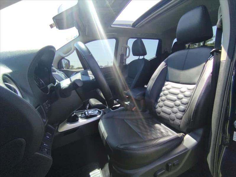 FRONTIER 2.3 16V Turbo Platinum CD 4X4 FRONTIER 2.3 16V Turbo Platinum CD 4X4
