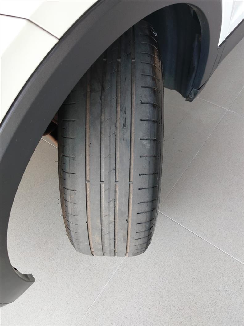  T-CROSS  1.0 200 TSI Sense 16