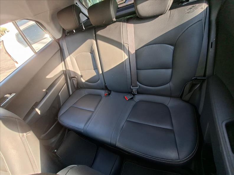  CRETA  1.6 16V Action 6