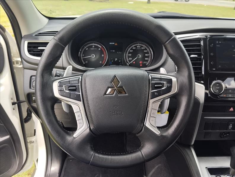  L200 TRITON  2.4 16V Turbo Sport HPE CD 4X4 14