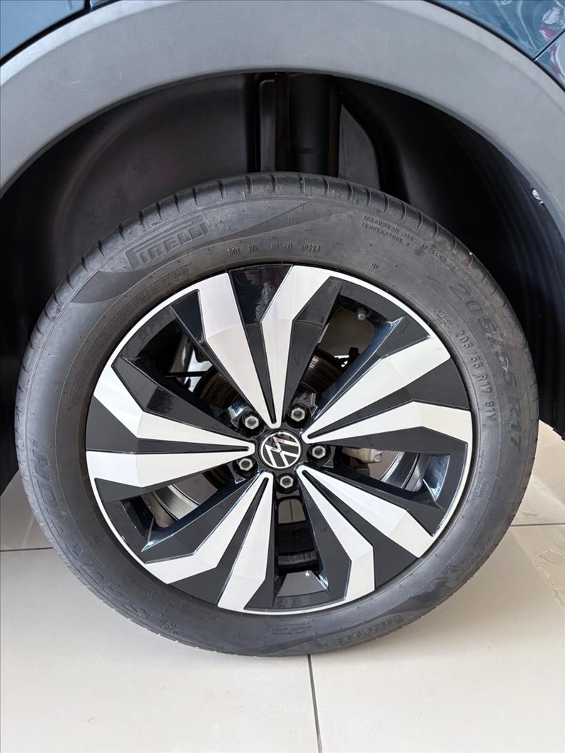  T-CROSS  1.4 250 TSI Highline 17