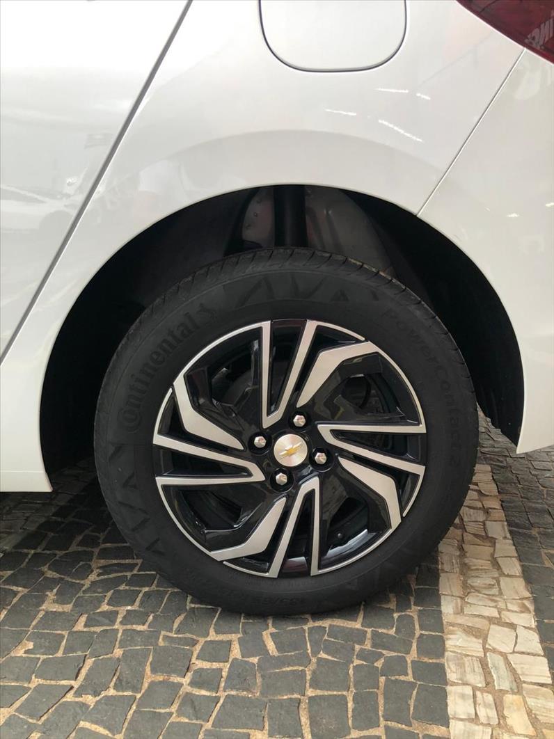  ONIX  1.0 Turbo LT 16