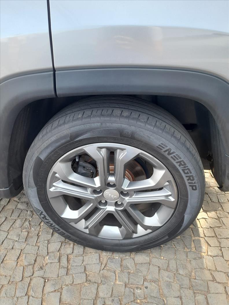  COMPASS  1.3 T270 Turbo Longitude 9