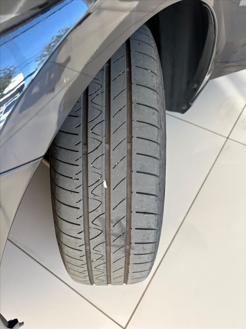  ONIX  1.0 LT 14