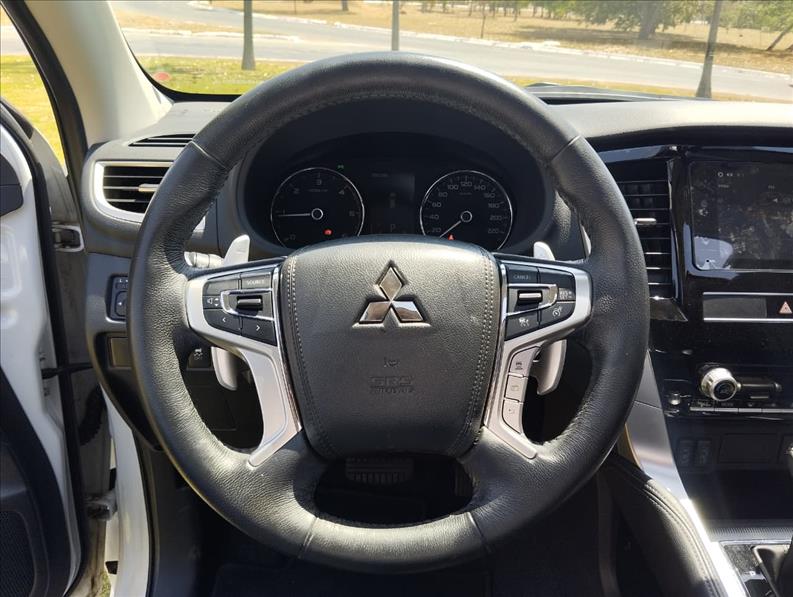  PAJERO SPORT  2.4 16V Mivec Turbo Hpe-s AWD 10