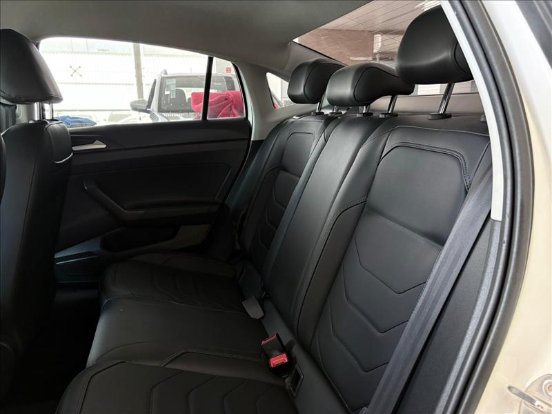  VIRTUS  1.0 200 TSI Comfortline 9