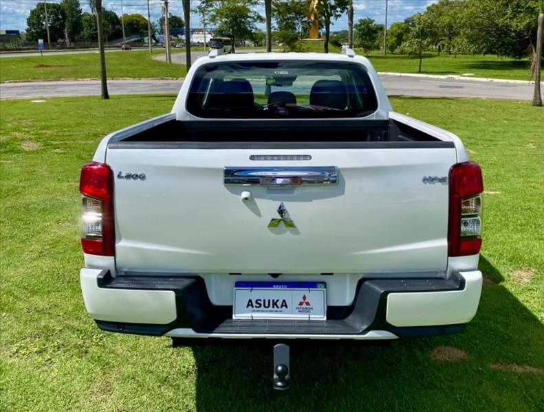  L200 TRITON  2.4 16V Turbo Sport Hpe-s CD 4X4 2