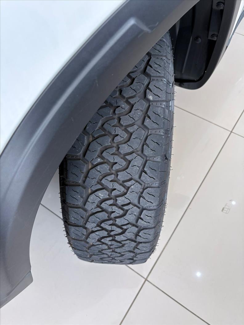  TORO  1.3 Turbo 270 Volcano 15