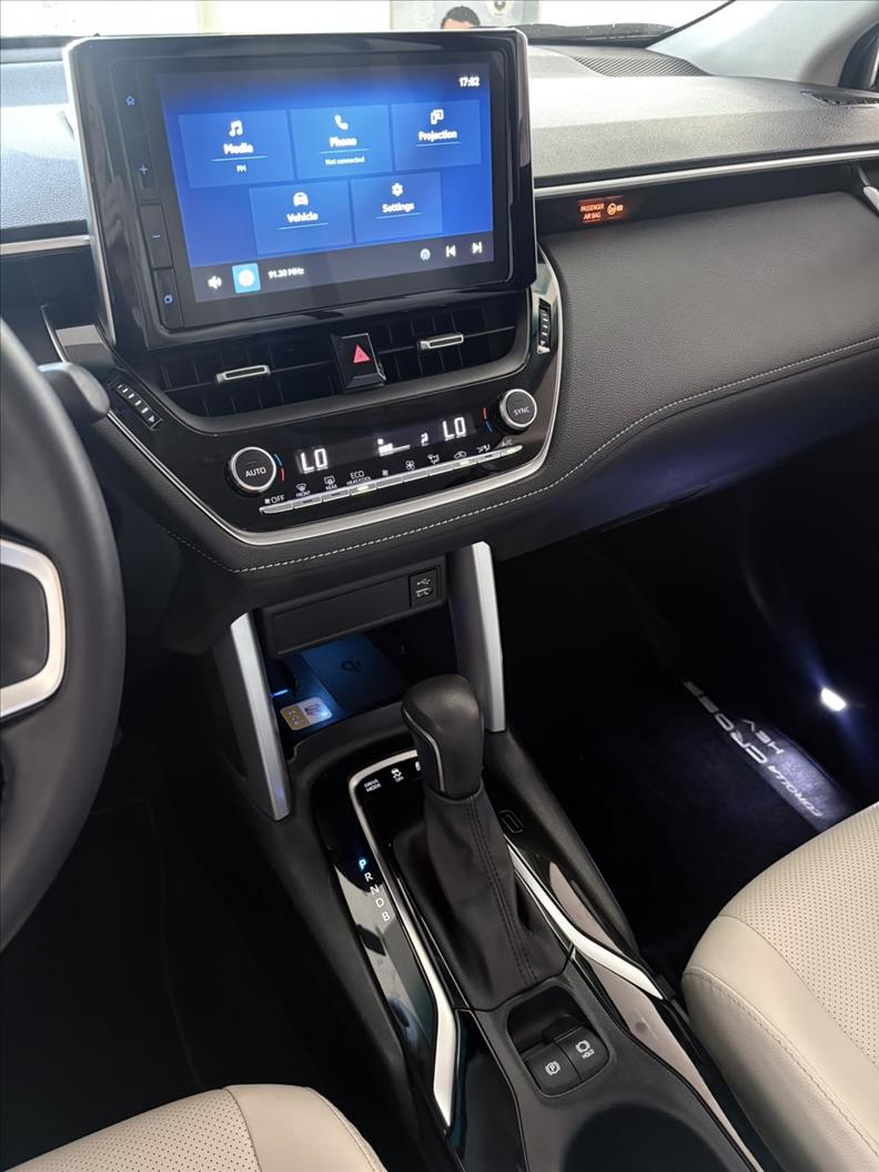  COROLLA CROSS  1.8 VVT-I Hybrid XRX 13