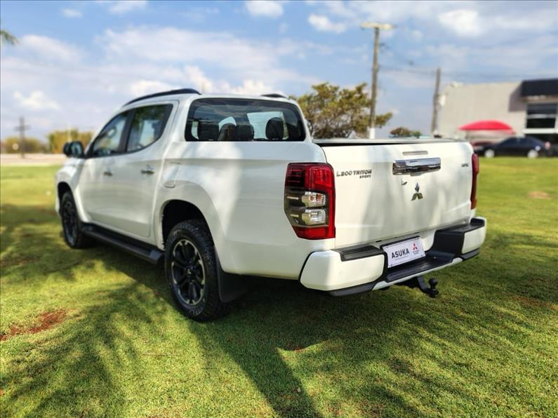  L200 TRITON  2.4 16V Turbo Sport HPE CD 4X4 3