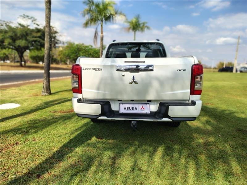  L200 TRITON  2.4 16V Turbo Sport HPE CD 4X4 2