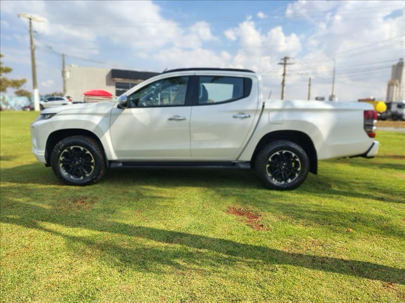  L200 TRITON  2.4 16V Turbo Sport HPE CD 4X4 4