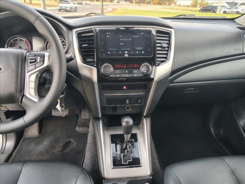  L200 TRITON  2.4 16V Turbo Sport HPE CD 4X4 9