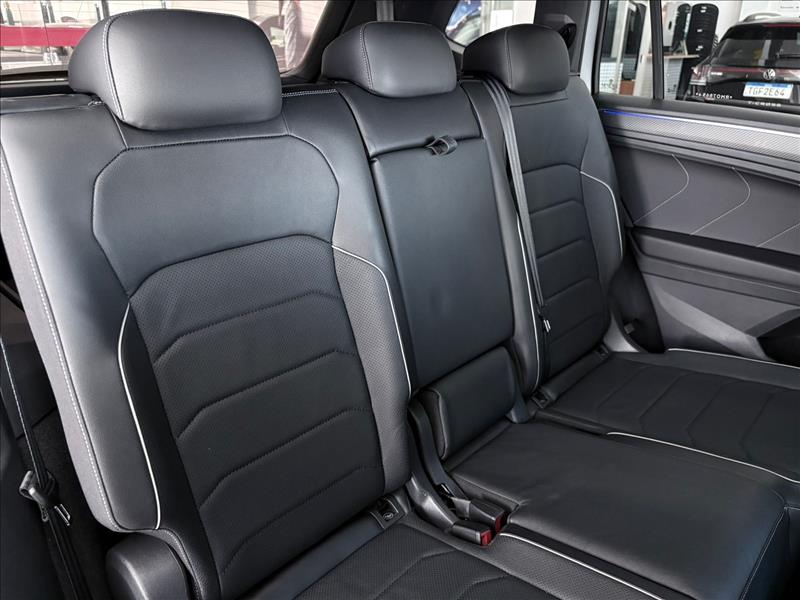  TIGUAN  2.0 300 TSI Allspace R-line 7