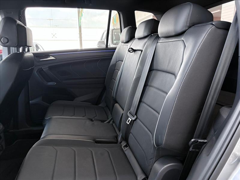  TIGUAN  2.0 300 TSI Allspace R-line 9