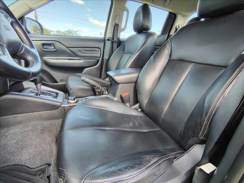  L200 TRITON  2.4 16V Turbo Sport Hpe-s CD 4X4 5