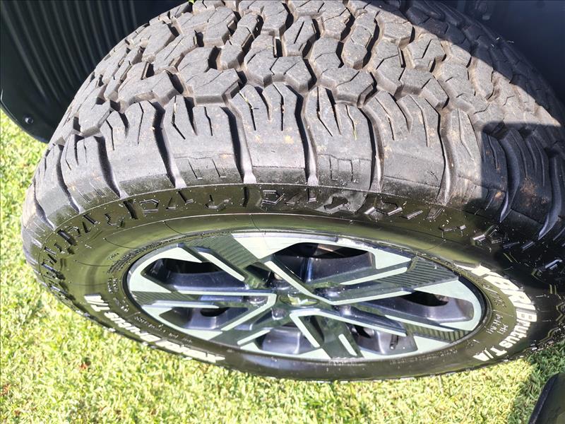  L200 TRITON  2.4 16V Turbo Sport Hpe-s CD 4X4 11