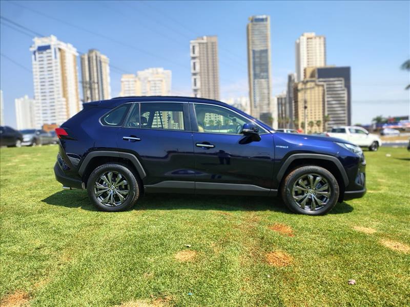  RAV4  2.5 Vvt-ie Hybrid SX Connect AWD 1