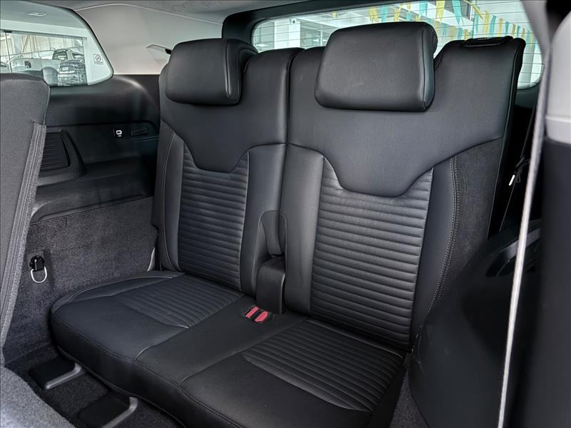  COMMANDER  1.3 T270 Turbo Limited 10