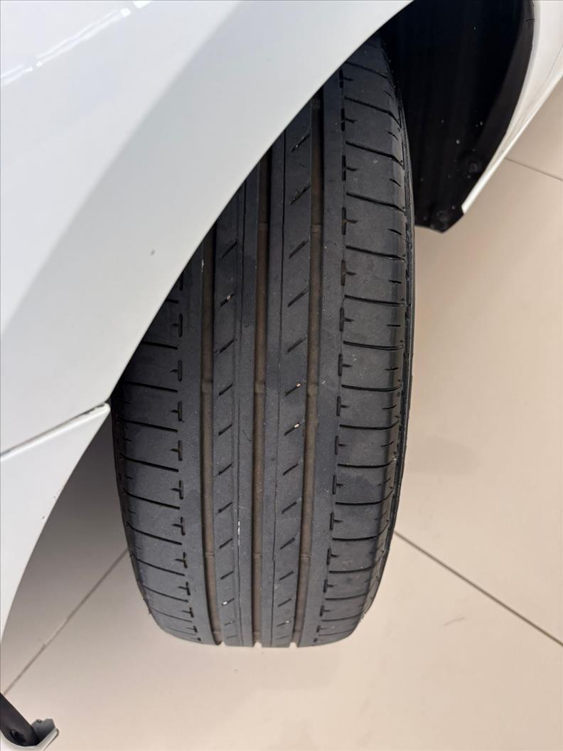  ONIX  1.0 Plus LT 16