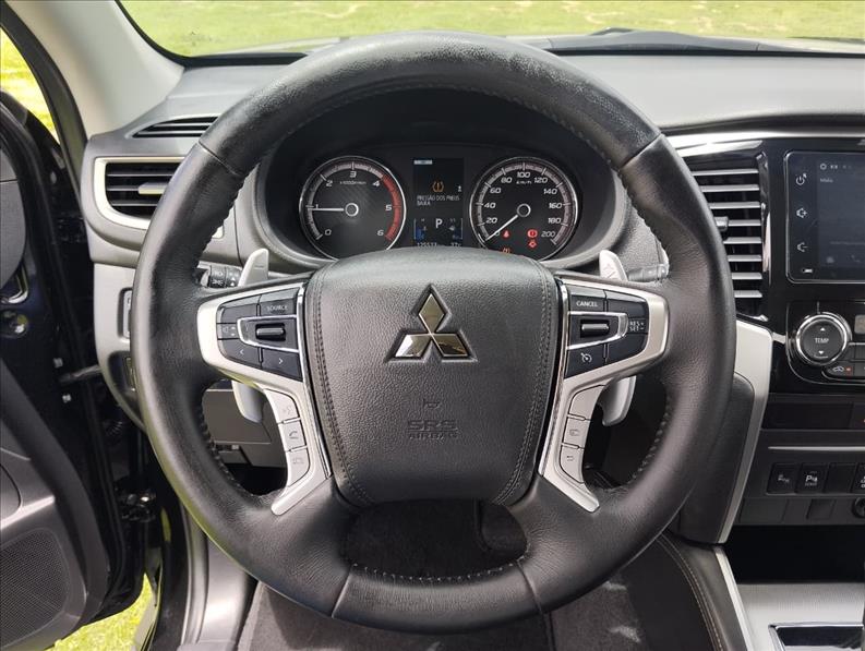  L200 TRITON  2.4 16V Turbo Sport Hpe-s CD 4X4 9