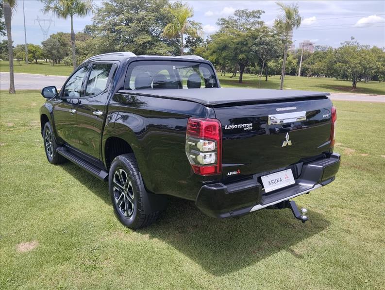  L200 TRITON  2.4 16V Turbo Sport Hpe-s CD 4X4 2